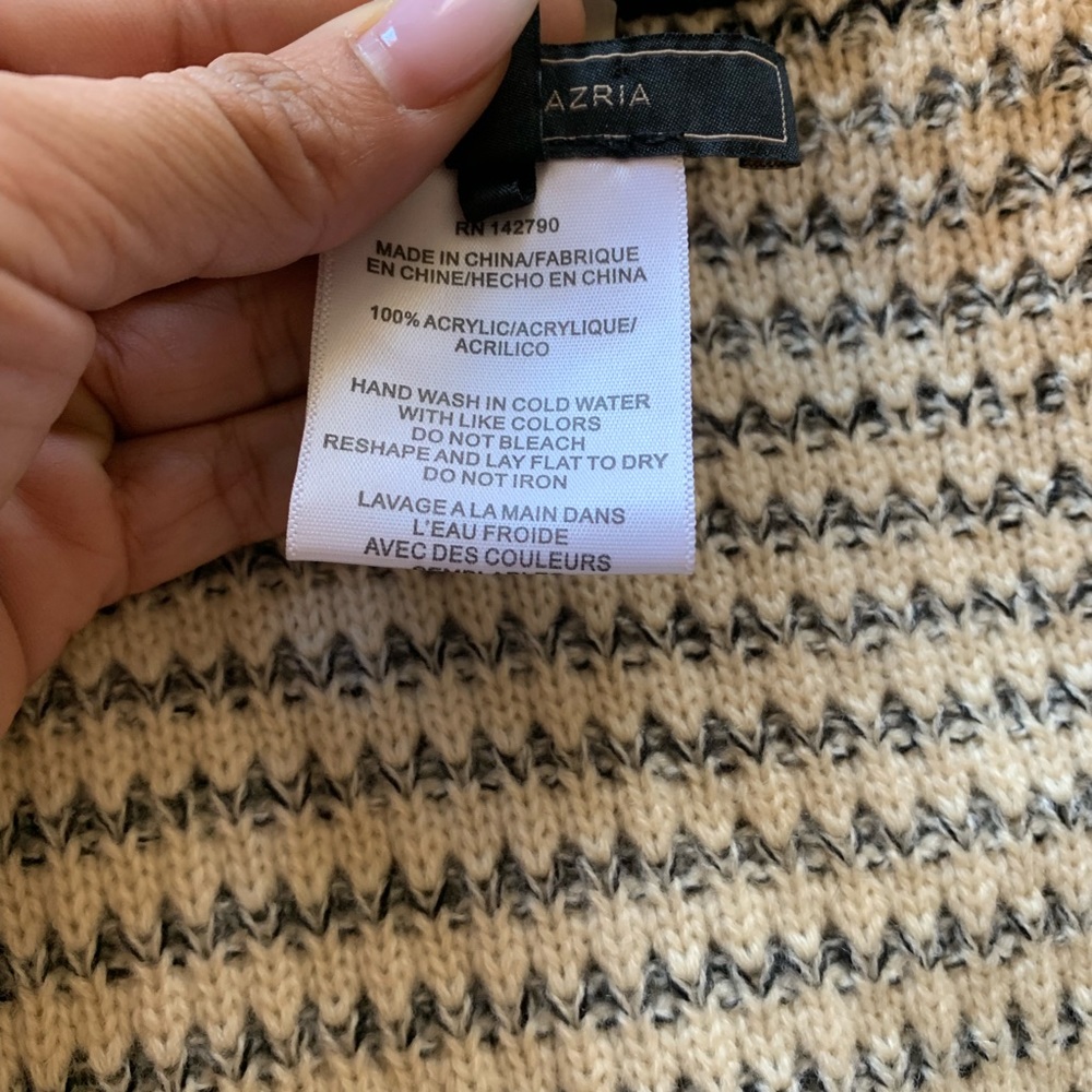 BCBGMaxAzria SHRUG - Picture 4 of 7